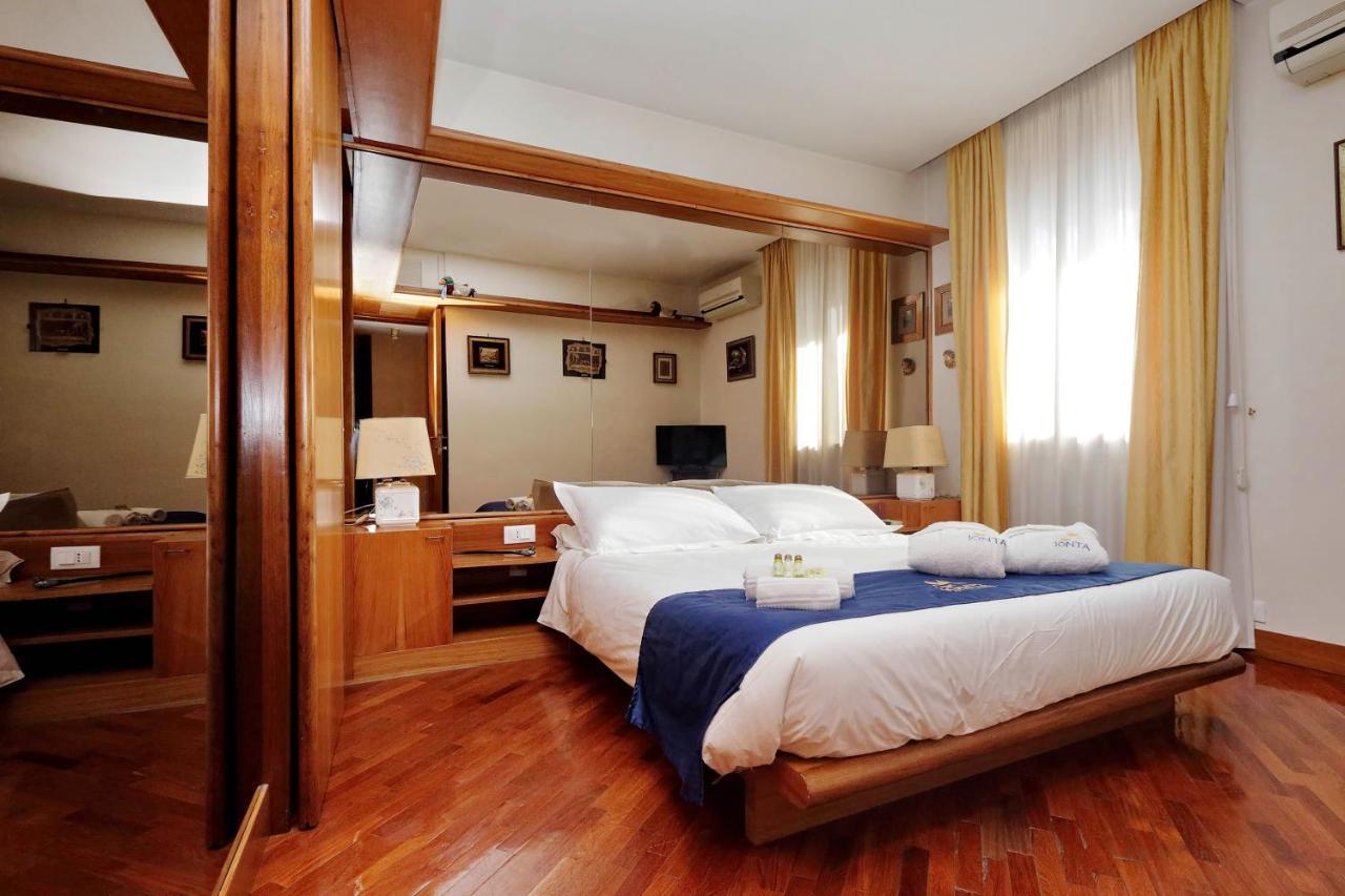 Frattina Family Romantic Superior Suite ภายนอก รูปภาพ
