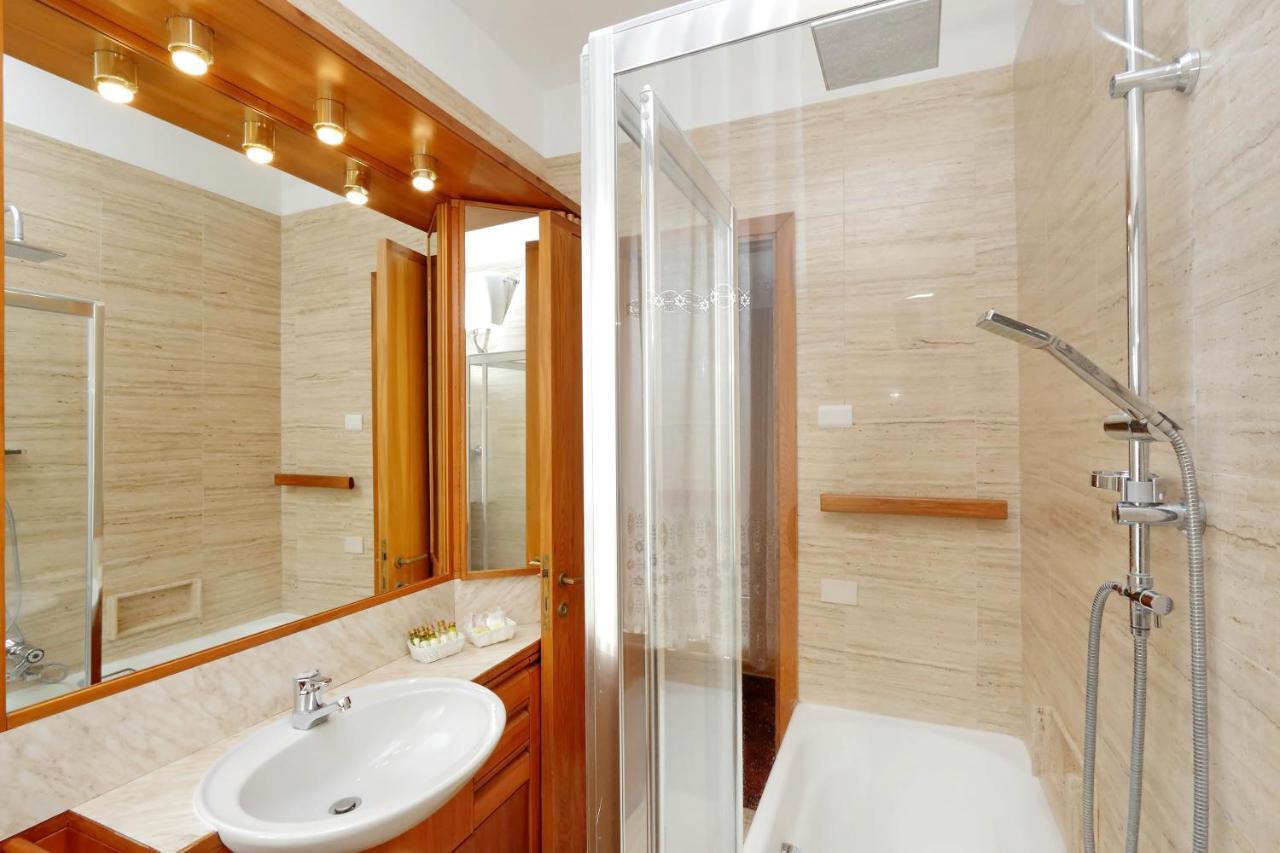 Frattina Family Romantic Superior Suite ภายนอก รูปภาพ